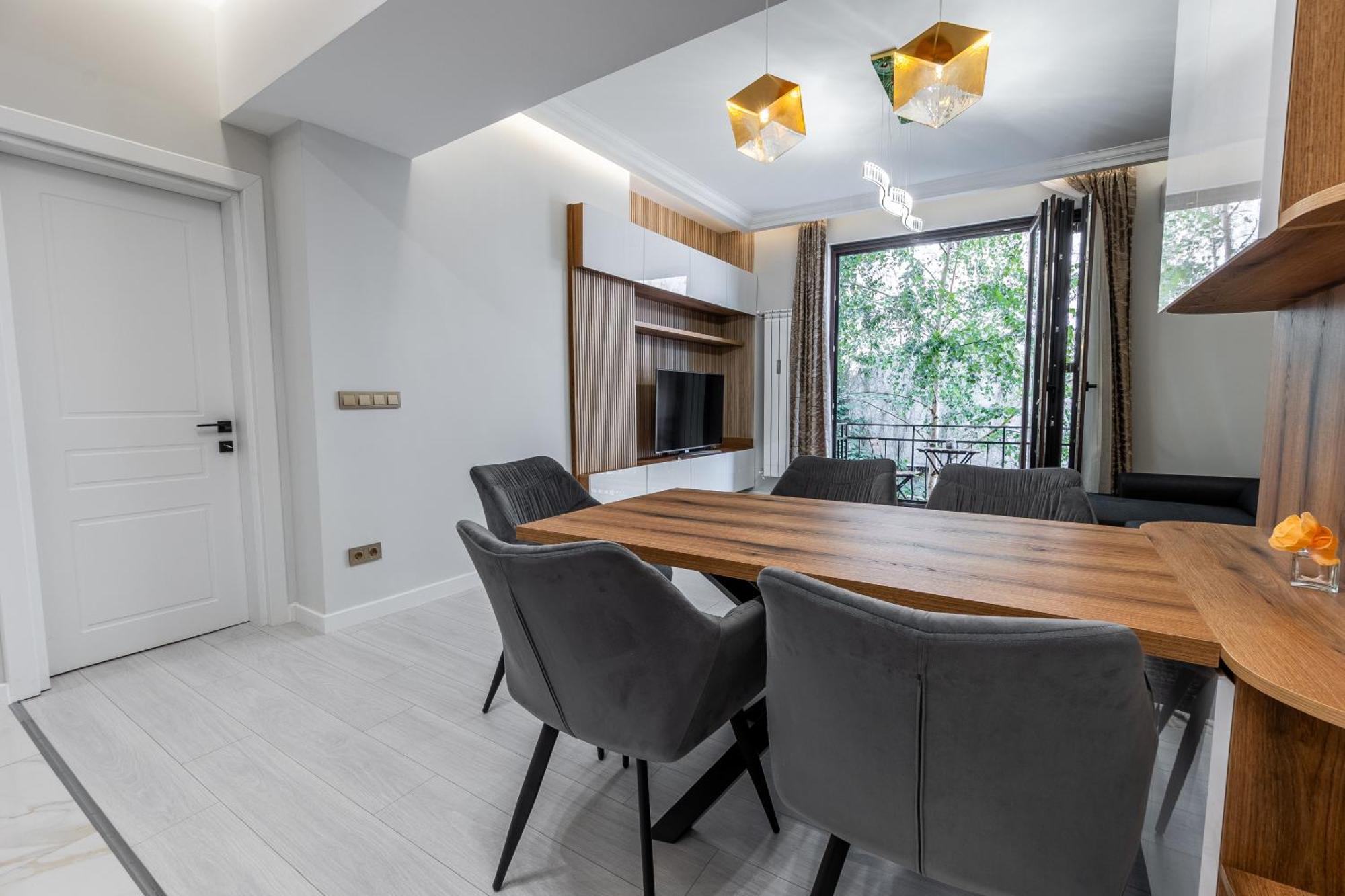 Vitoshka Luxury 2-Br Retreat Apartment Sofia Exterior photo
